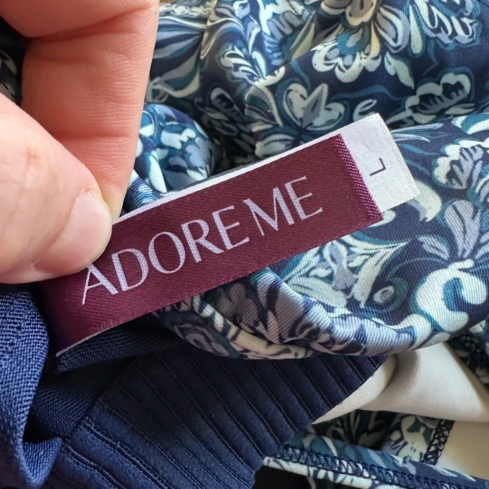 Adore Me Tankini Swim Top Womens Large Blue White Medallion NWT WIN-AW-13381-SPT